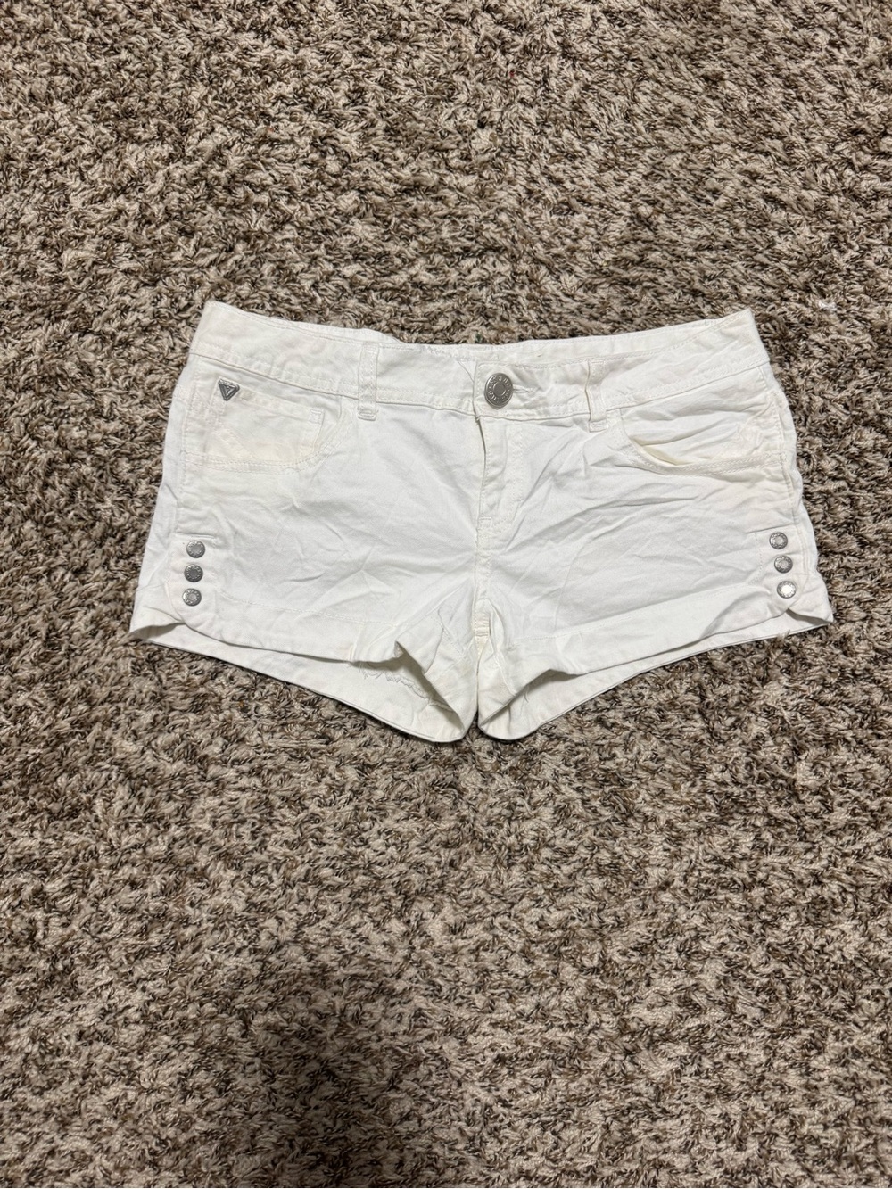 Y2k mid rise White Guess shorts with button details